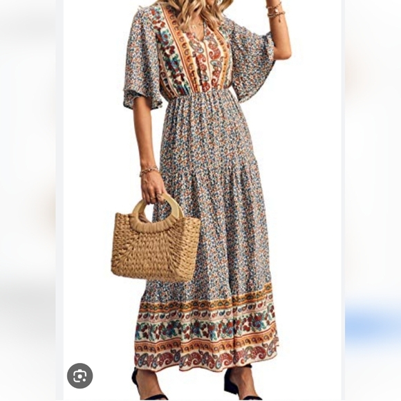 kirundo Dresses & Skirts - KIRUNDO  Paisley Floral Maci Dress. Sz Med. Bell Sleeve.